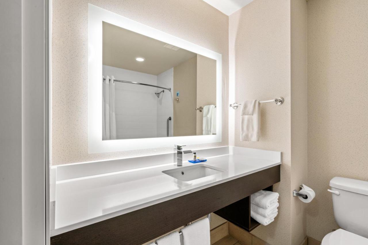 Holiday Inn Express & Suites Klamath Falls Central By Ihg Buitenkant foto