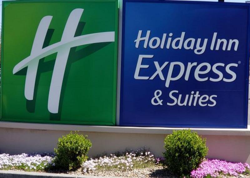 Holiday Inn Express & Suites Klamath Falls Central By Ihg Buitenkant foto